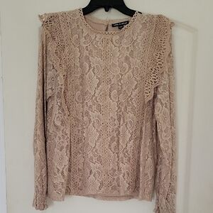 Tan Lace Longslevee